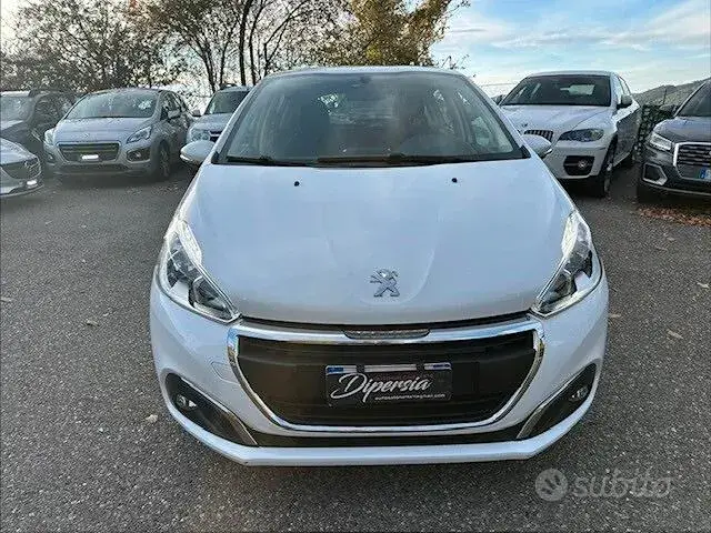 Peugeot 208 2019 photo 5