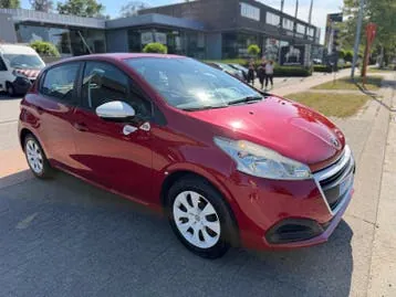 Peugeot 208 2016 photo 2
