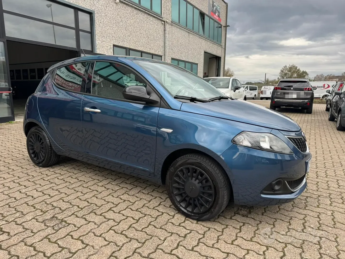 Lancia Ypsilon