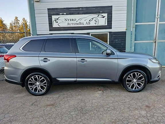 Mitsubishi Outlander 2016 photo 2