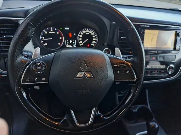 Mitsubishi Outlander 2016 photo 5