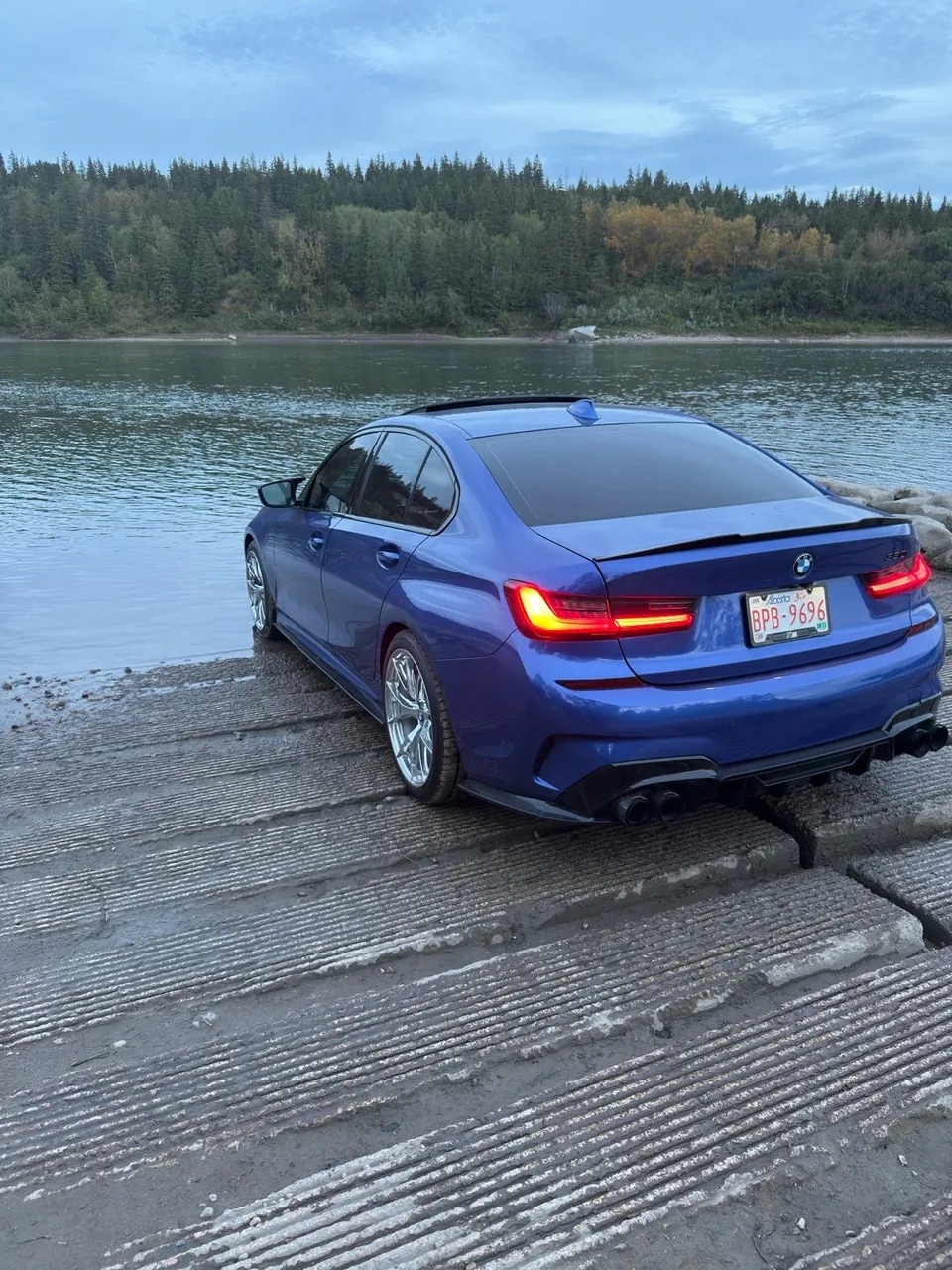 BMW 3 Series 2020 photo 3