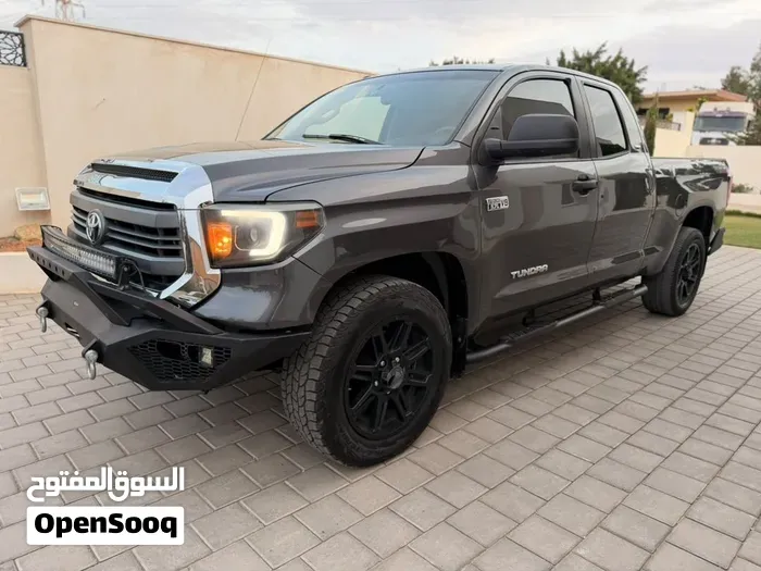 Toyota Tundra 2015 photo 2