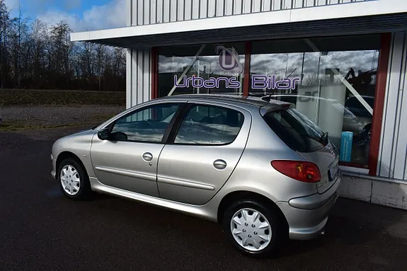 Peugeot 206 2007 photo 3