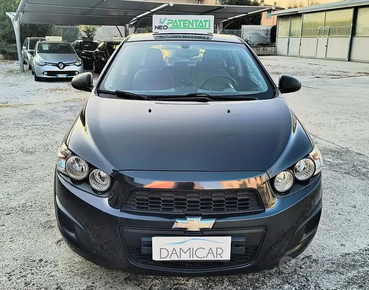 Chevrolet Aveo 2011 photo 2