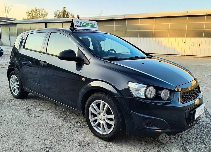 Chevrolet Aveo 2011 photo 4