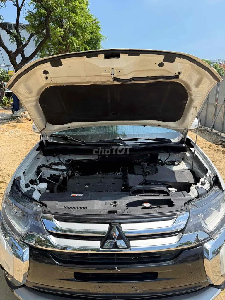 Mitsubishi Outlander 2018 photo 5