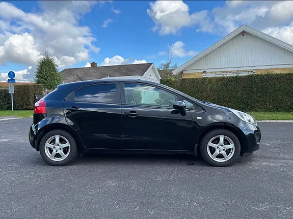 Kia Rio 2014 photo 4
