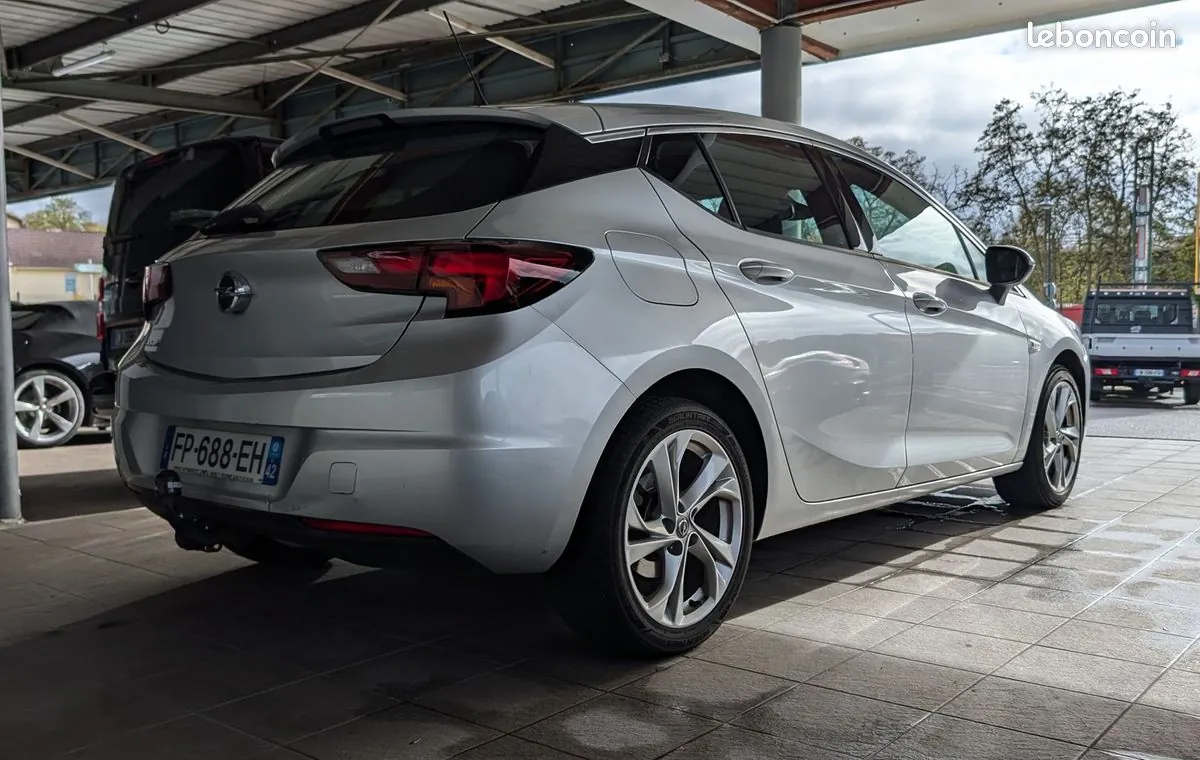 Opel Astra 2019 photo 4
