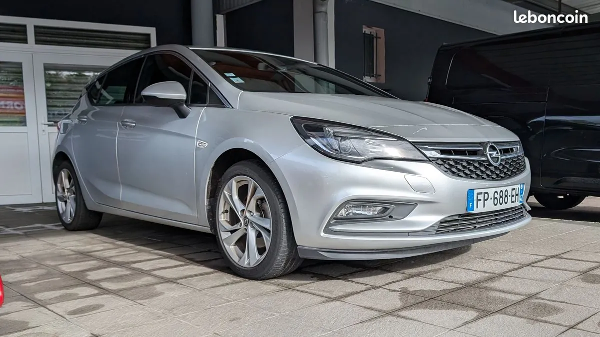 Opel Astra 2019 photo 3