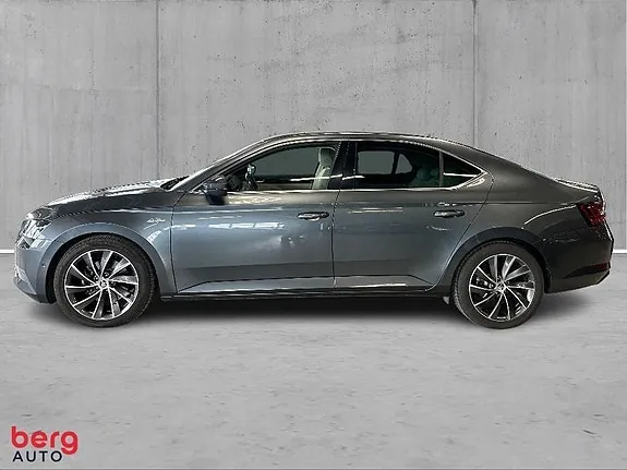 Skoda Superb 2016 photo 4