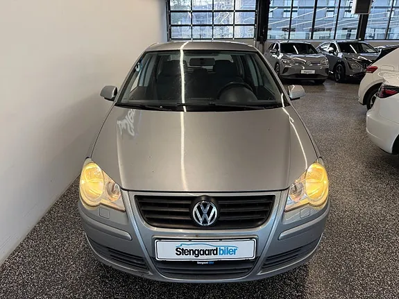 Volkswagen Polo 2006 photo 3