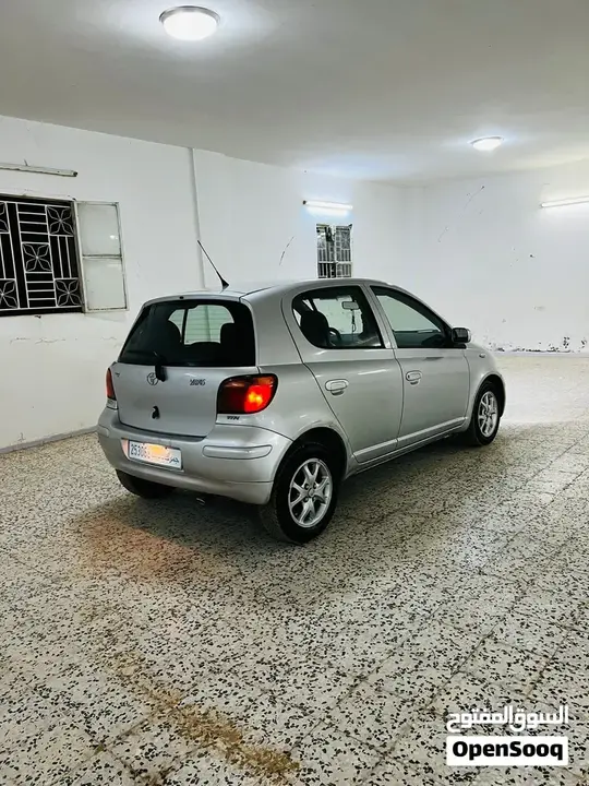 Toyota Yaris 2005 photo 3
