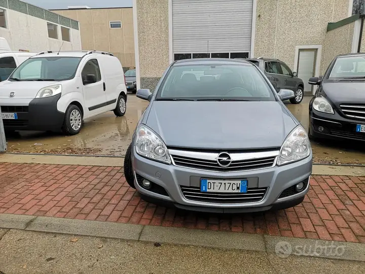 Opel Astra 2008 photo 3