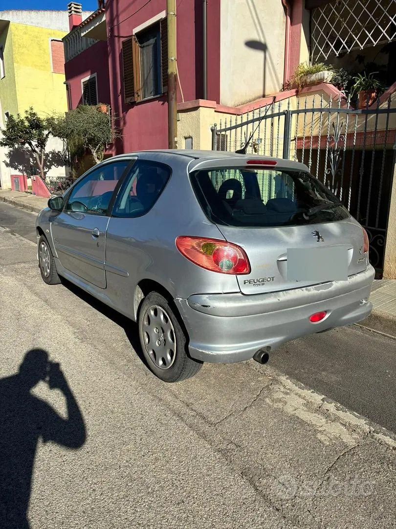 Peugeot 206