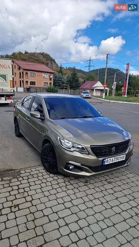 Peugeot 301