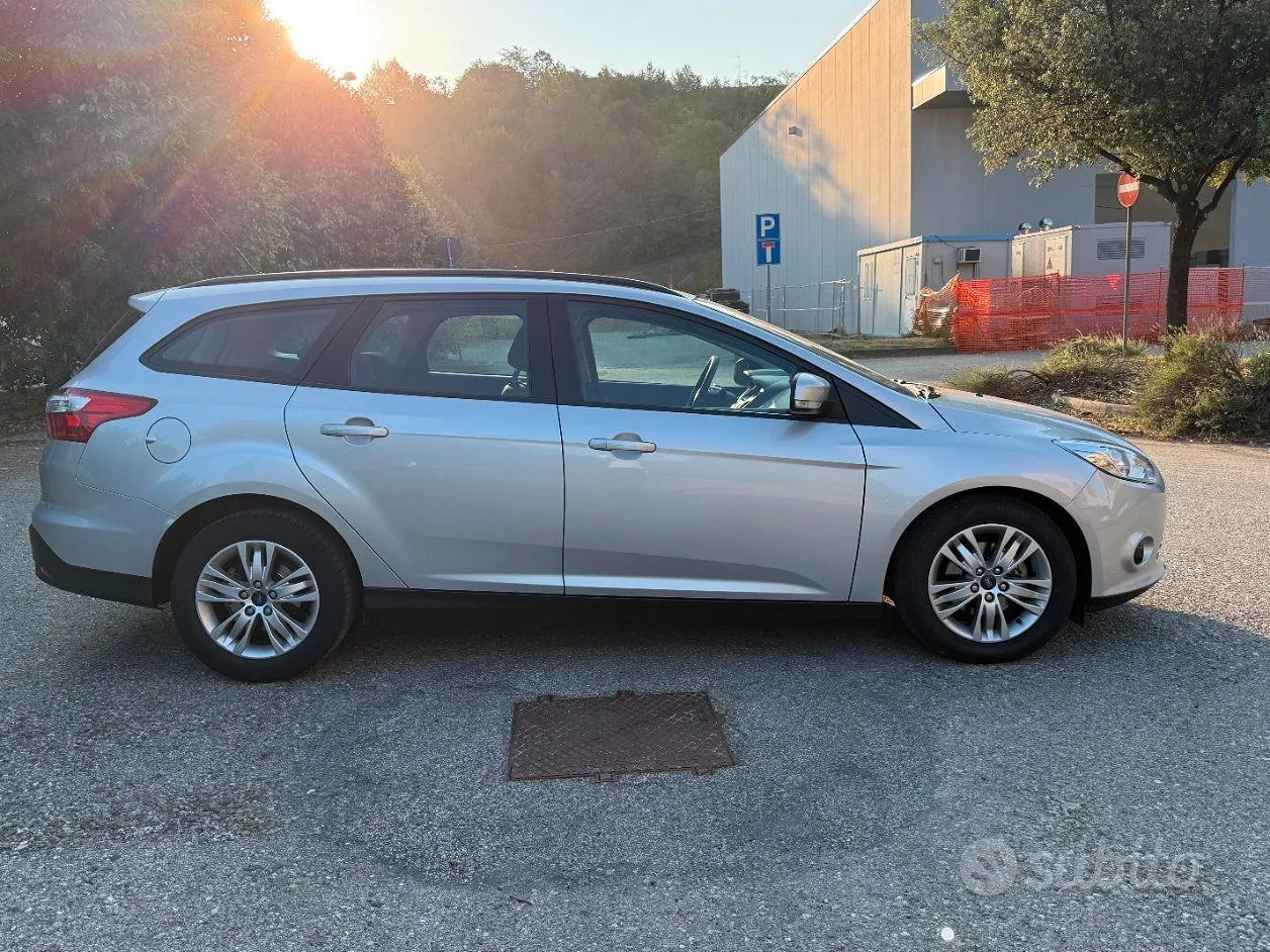 Ford Focus 2012 photo 4