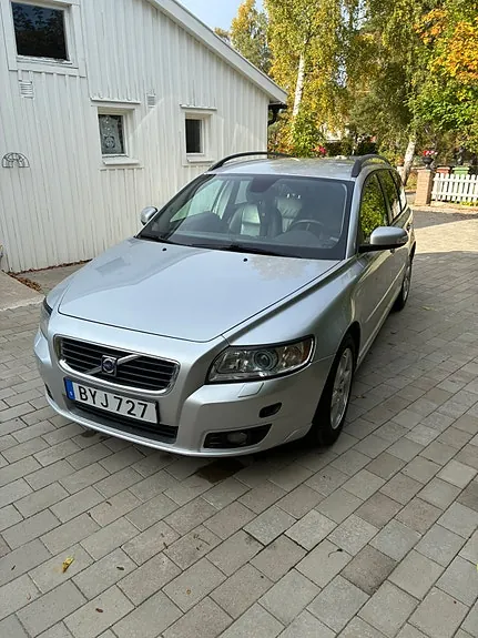 Volvo V50 2008 photo 2