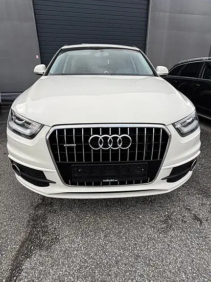 Audi Q3 2014 photo 2
