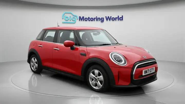 Mini Hatch 2022 photo 2