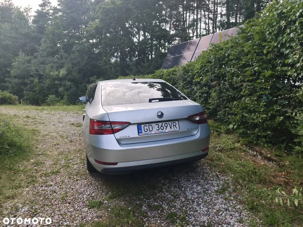 Skoda Superb 2016 photo 4
