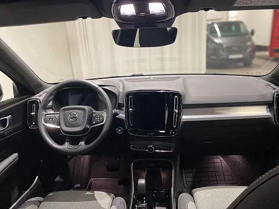 Volvo Xc40 2025 photo 2