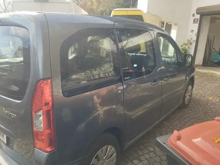Citroen Berlingo 2010 photo 3