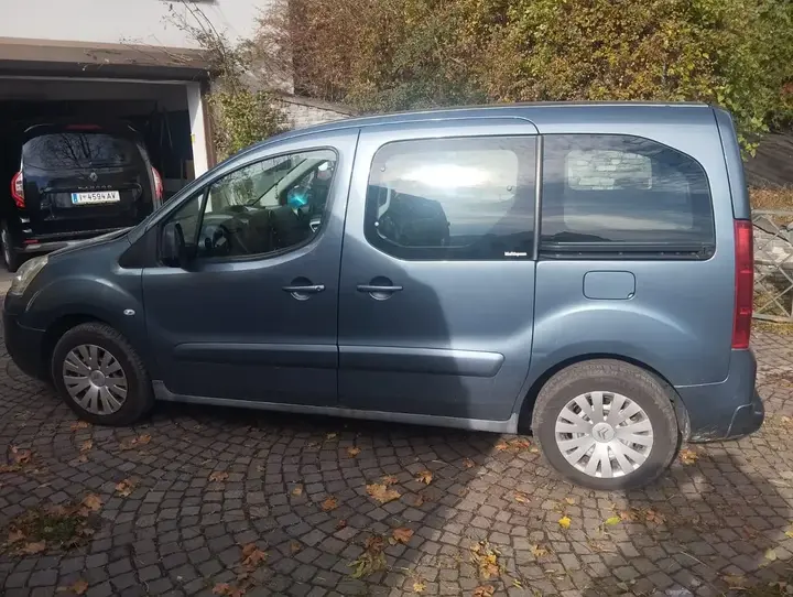 Citroen Berlingo 2010 photo 2
