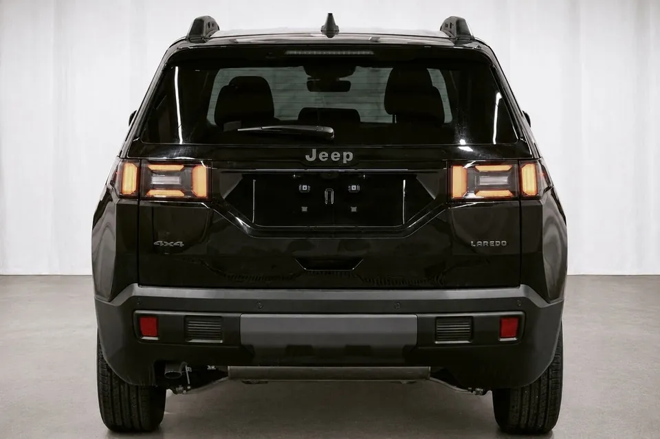Jeep Cherokee 2026 photo 5