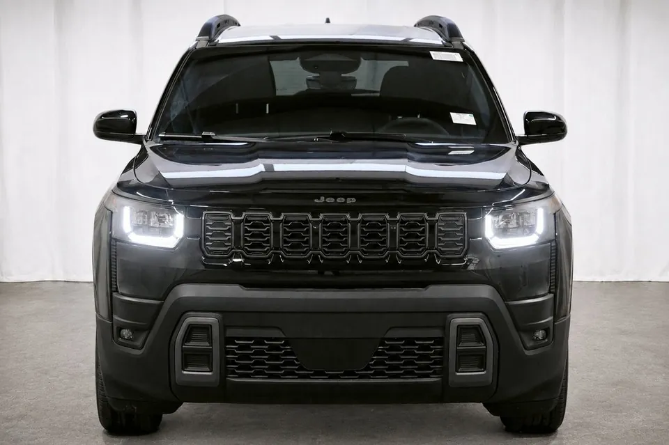 Jeep Cherokee 2026 photo 2