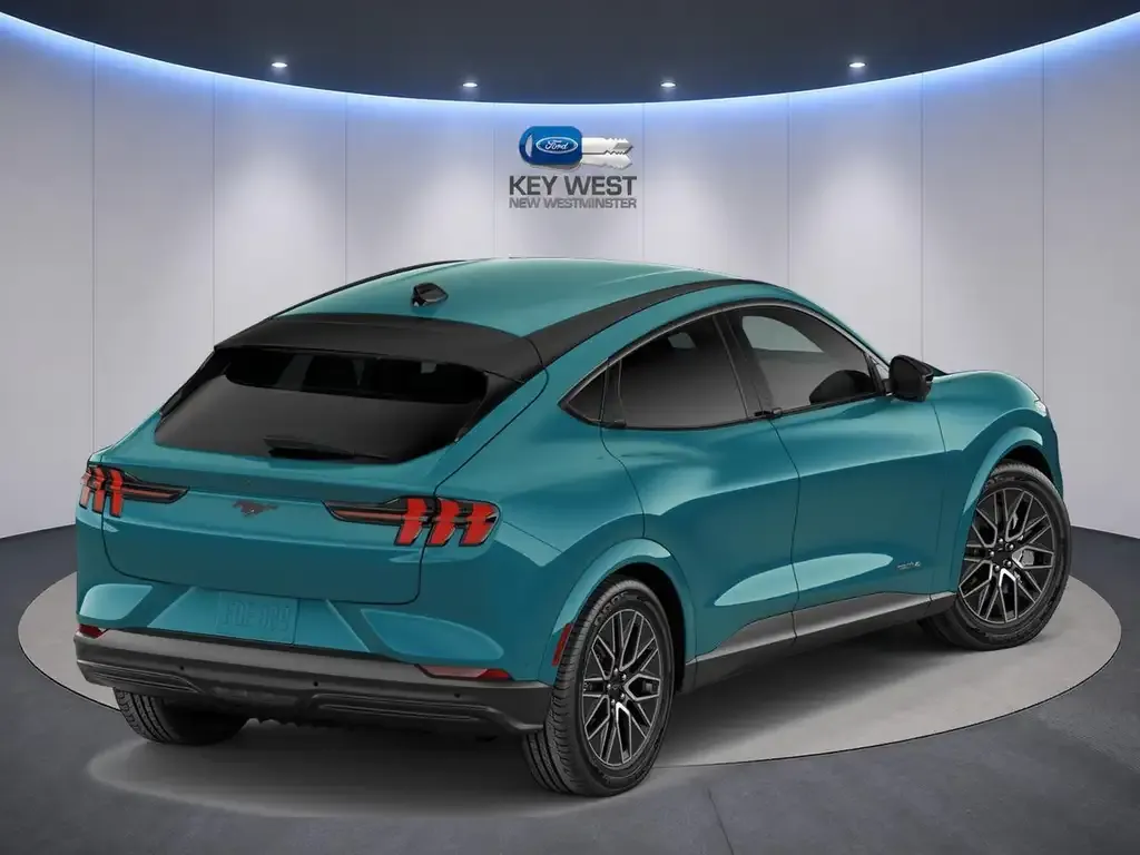 Ford Mustang Mach-E 2026 photo 3