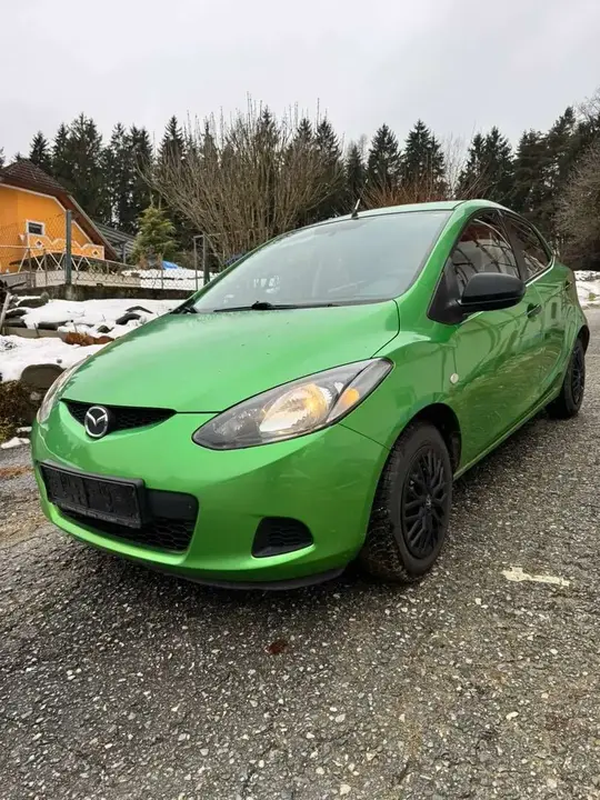 Mazda Mazda2