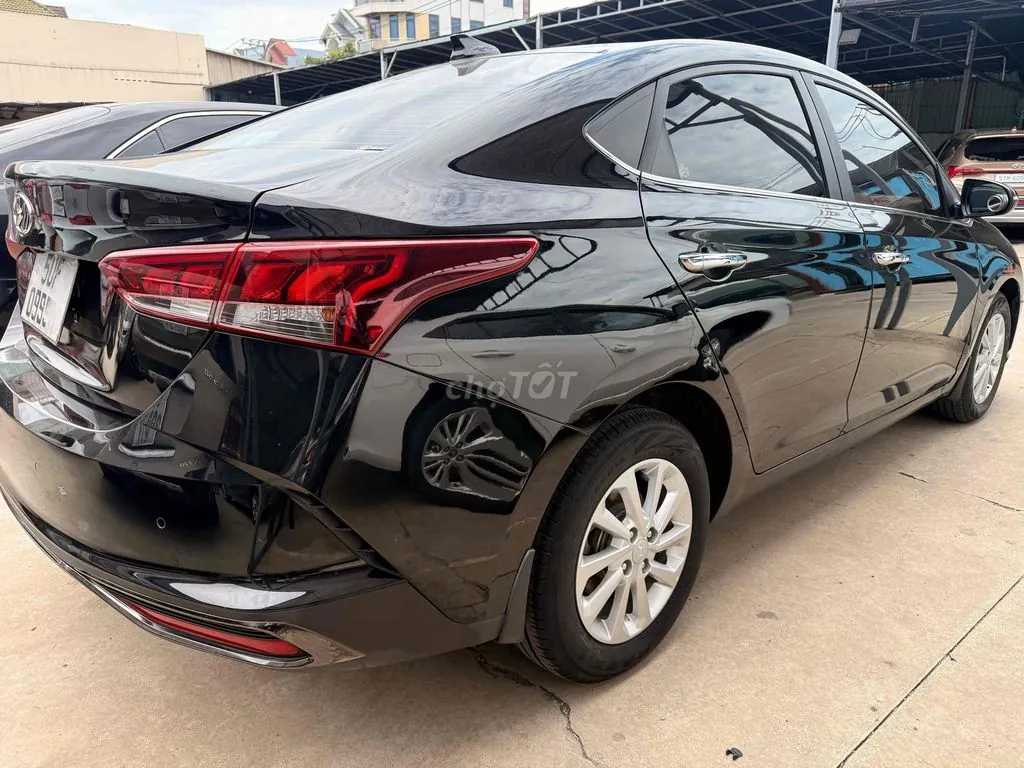 Hyundai Accent 2023 photo 4