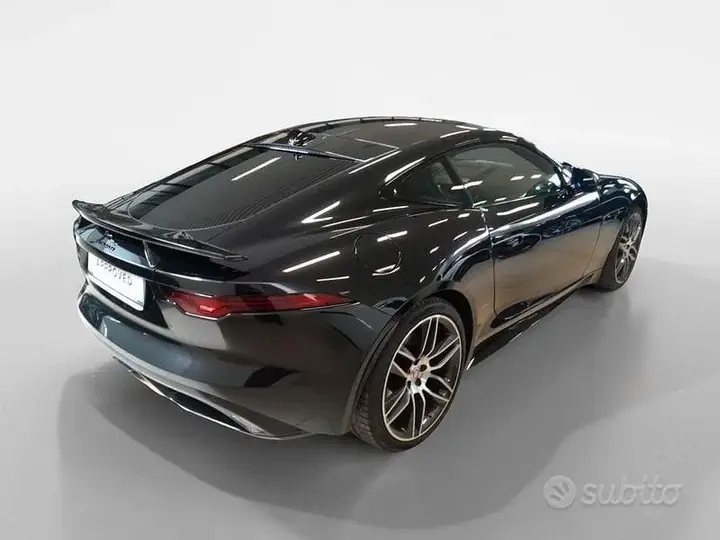 Jaguar F-Type 2021 photo 2