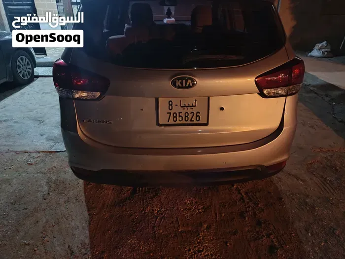 Kia Carens 2015 photo 4