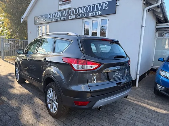 Ford Kuga 2015 photo 2