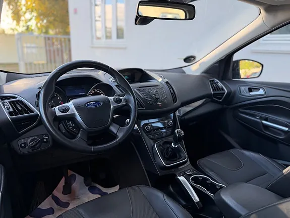 Ford Kuga 2015 photo 4