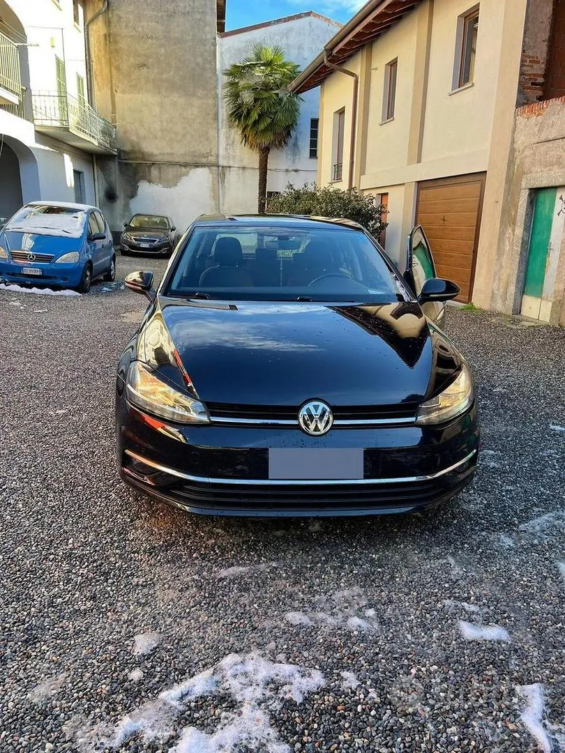 Volkswagen Golf 2018 photo 2