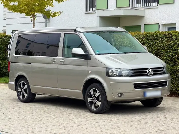 Volkswagen T5 California