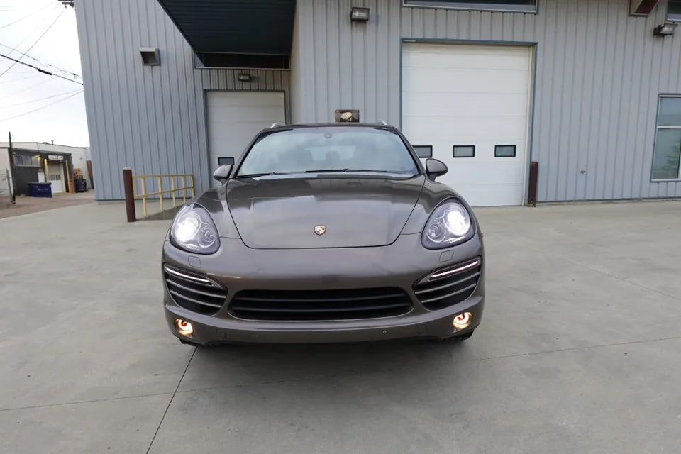Porsche Cayenne 2011 photo 4