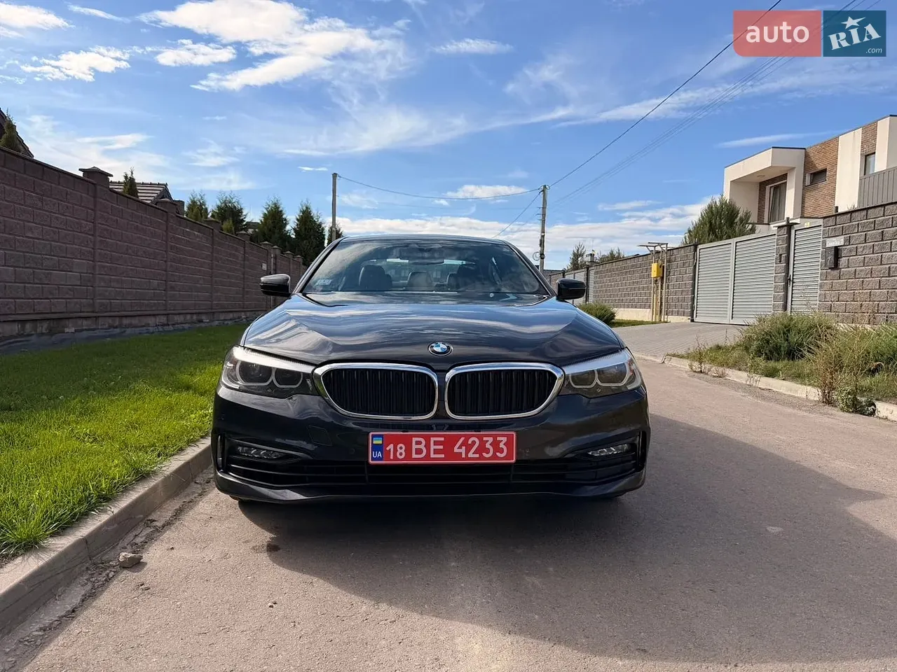 BMW 5 Series 2017 photo 2