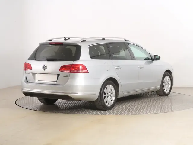 Volkswagen Passat 2013 photo 4