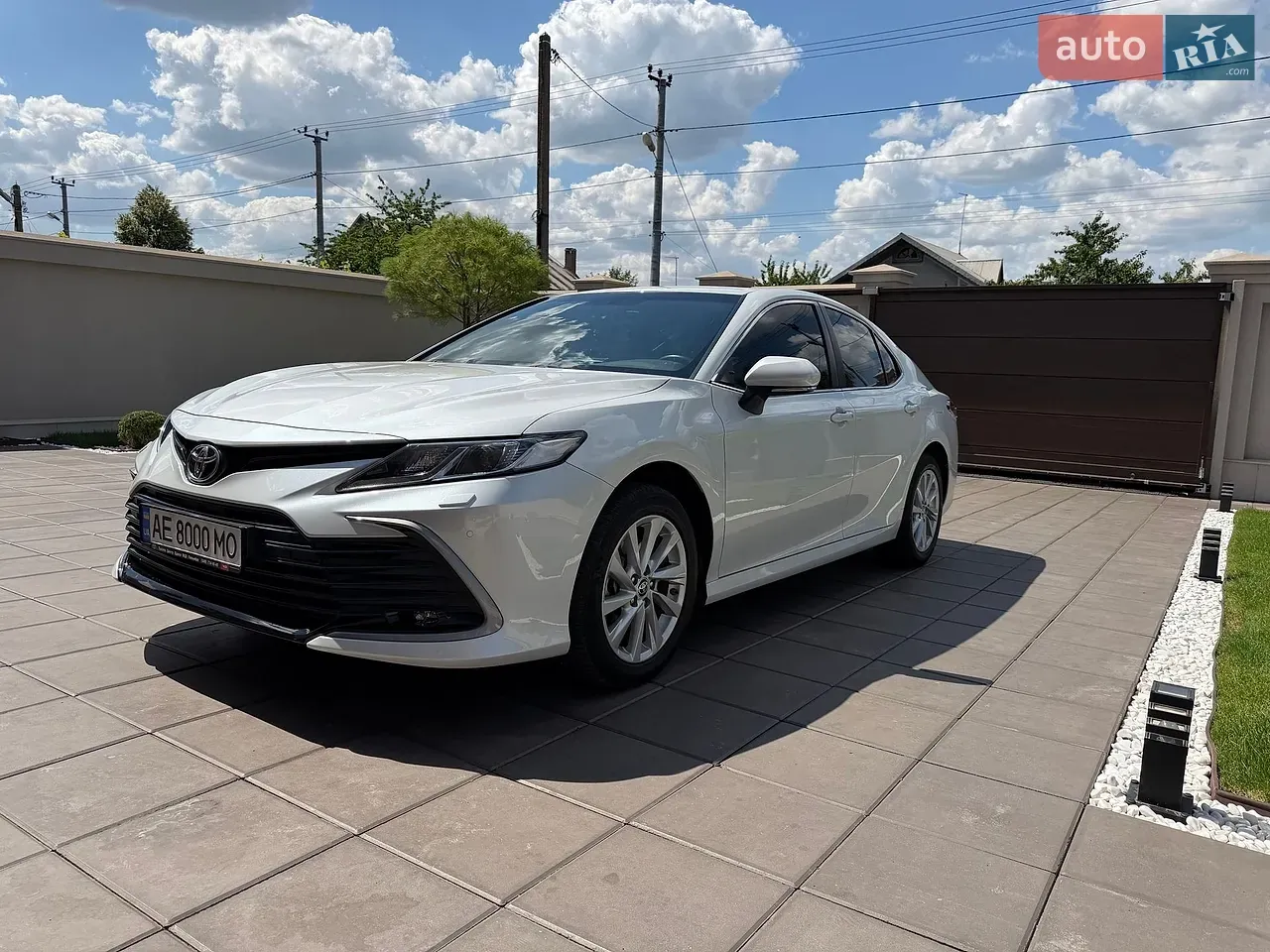 Toyota Camry 2024 photo 2