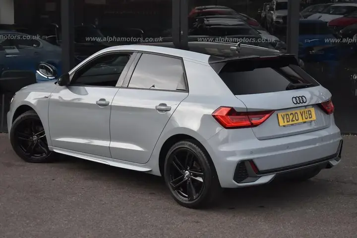 Audi A1 2020 photo 2