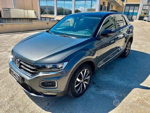 Volkswagen T-Roc 2019 photo 2