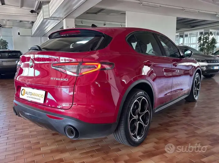 Alfa Romeo Stelvio 2025 photo 4