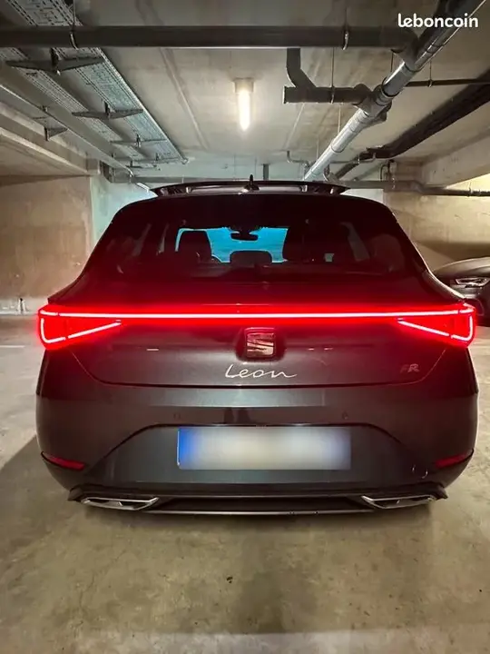 Seat Leon 2021 photo 2