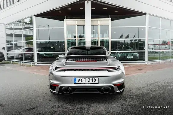 Porsche 911 Turbo S 2021 photo 4