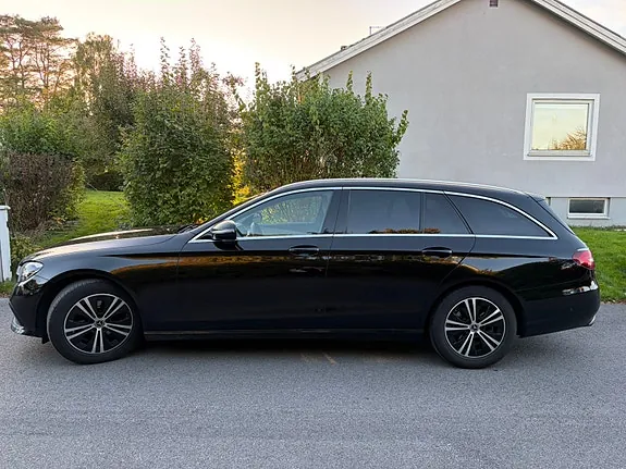Mercedes-Benz E200