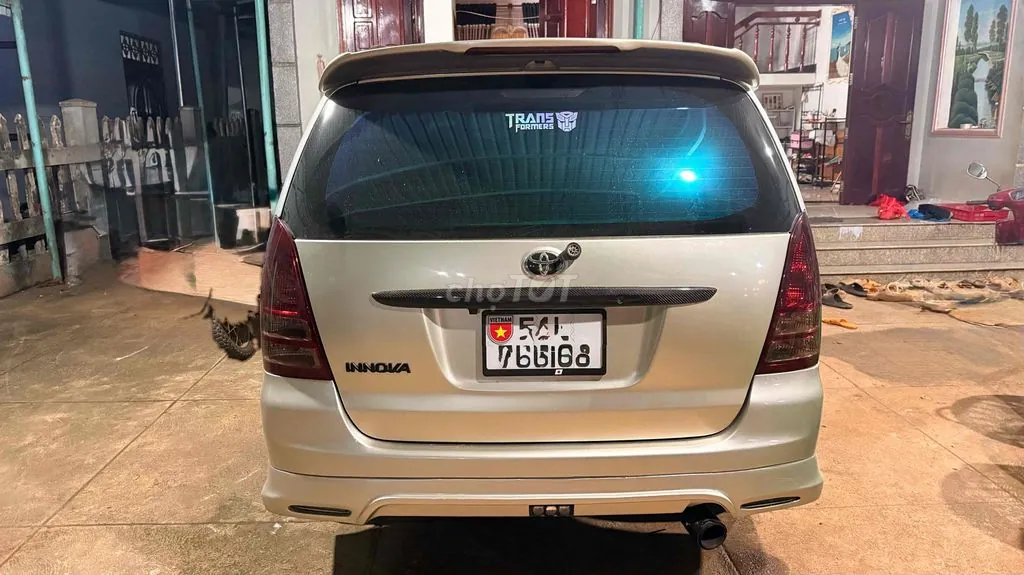 Toyota Innova 2008 photo 2
